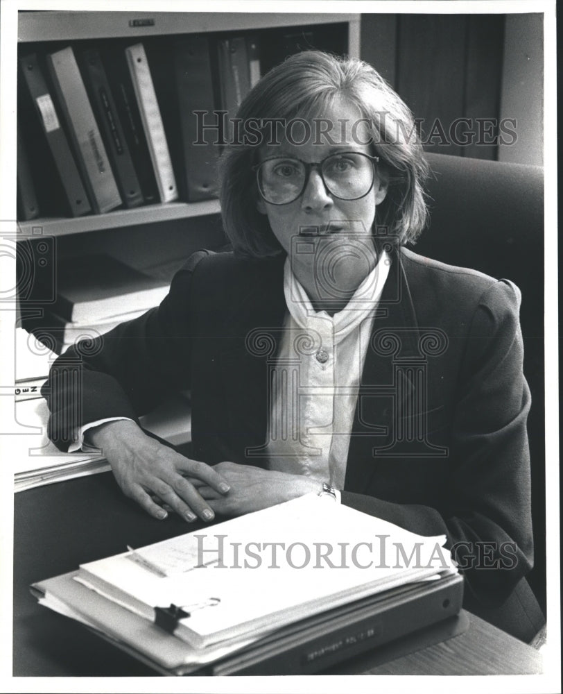 1991 Press Photo Pat McCormack Wisconsin Government Employee - mjb13422 - Historic Images