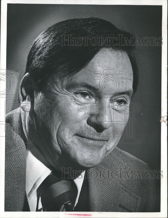 1975 Press Photo Patrick McLaughlin model cities consultant, Milwaukee - Historic Images