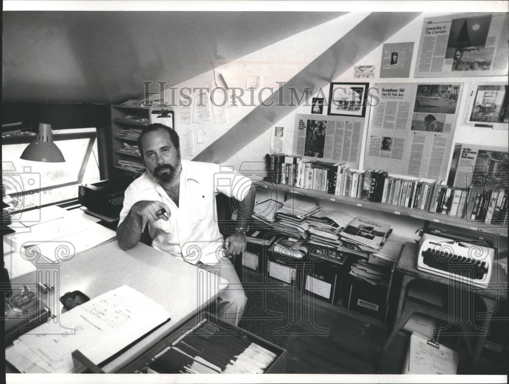 1977 Author Jim McLendon in attic workroom in Blowing Rock N.C.-Historic Images