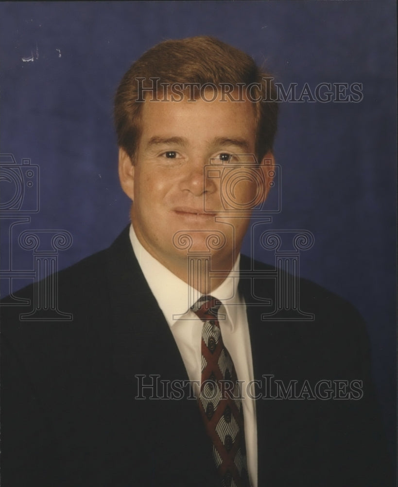 1996 Press Photo Jeff Finochiaro, at McHugh Freeman, Waukesha, vice president - Historic Images