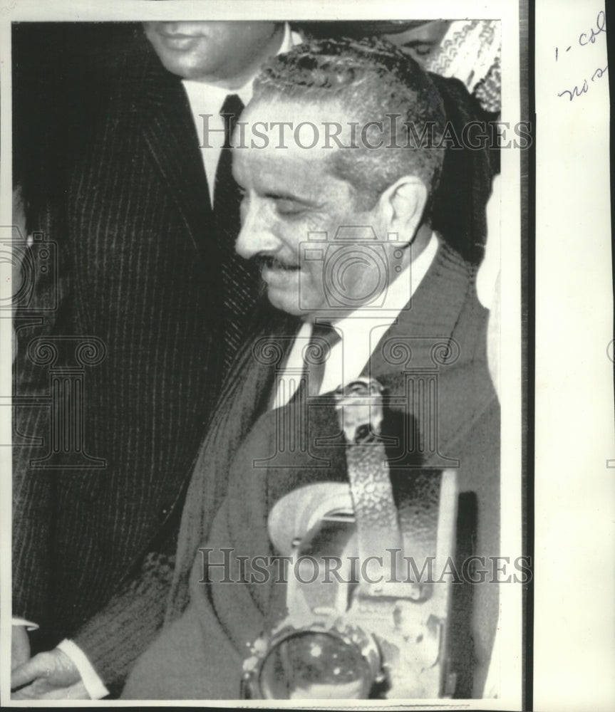 1971 Press Photo Ahmed Lozi, Jordan Prime Minister, arriving in Cairo, Egypt - Historic Images