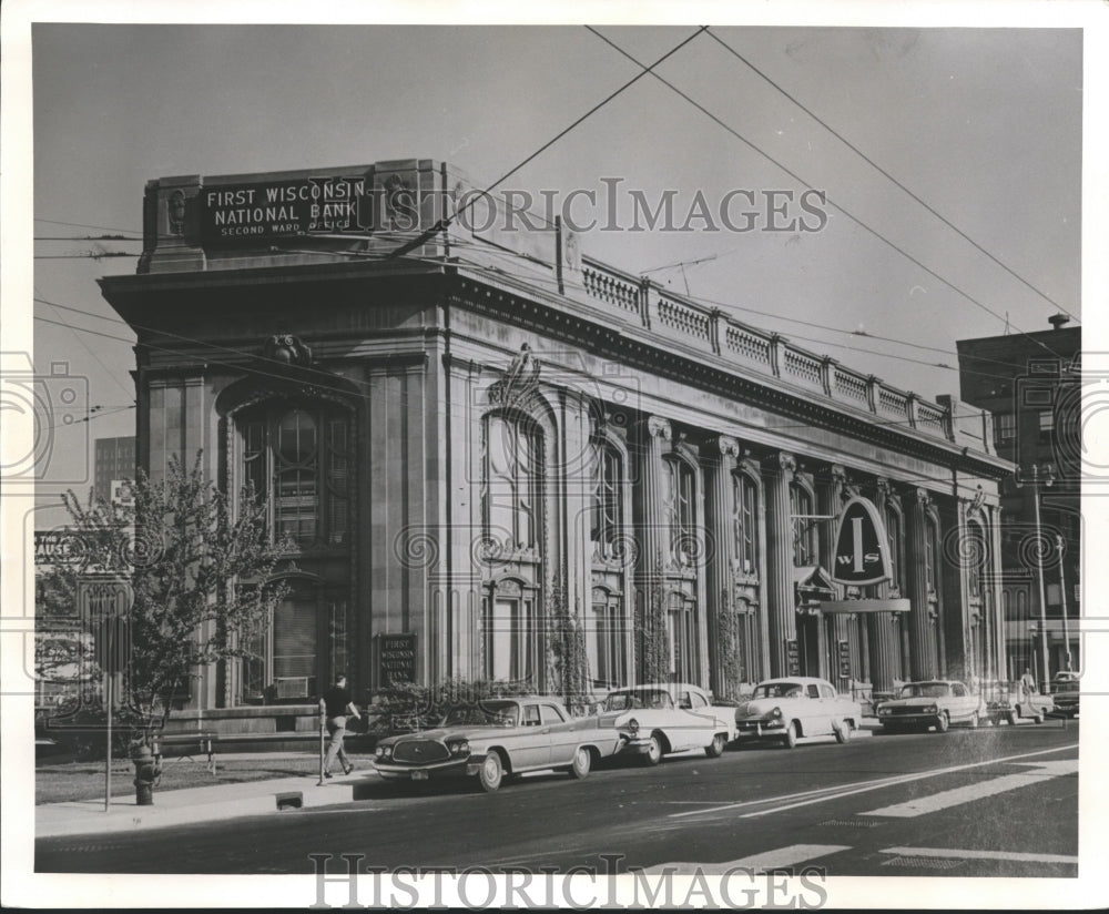 1965 Press Photo First Wisconsin National Bank, Second Ward Branch in Milwaukee-Historic Images