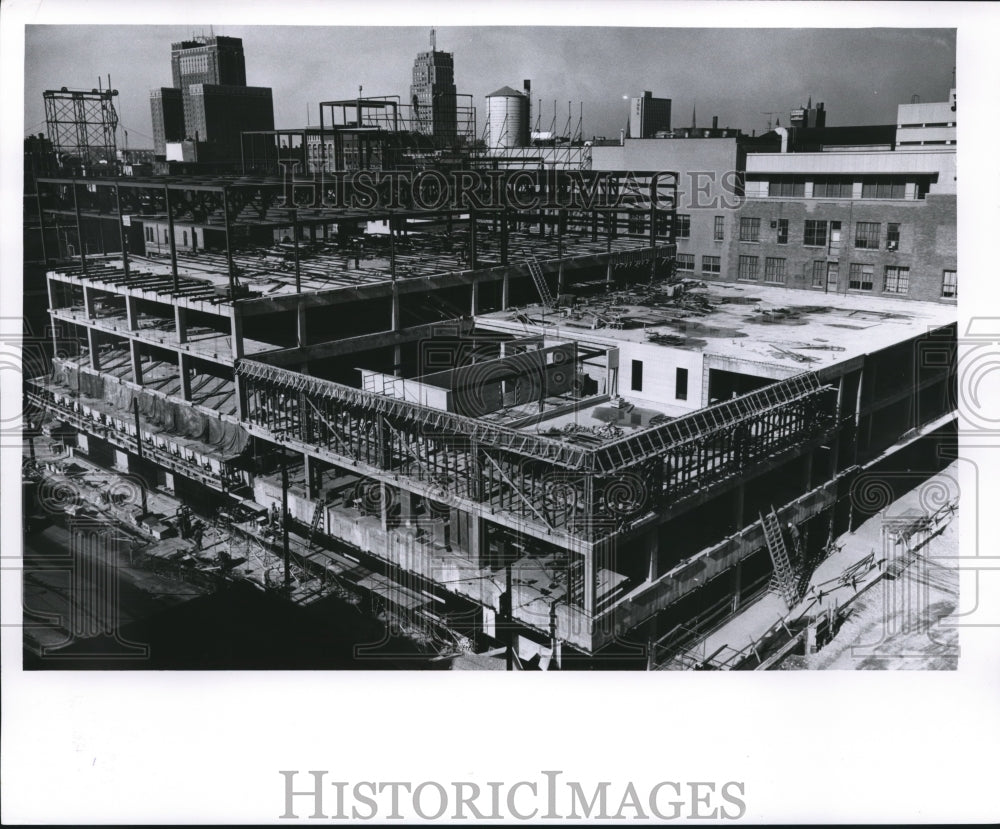 1961 Press Photo The Milwaukee Journal building - new construction - mjb16556-Historic Images