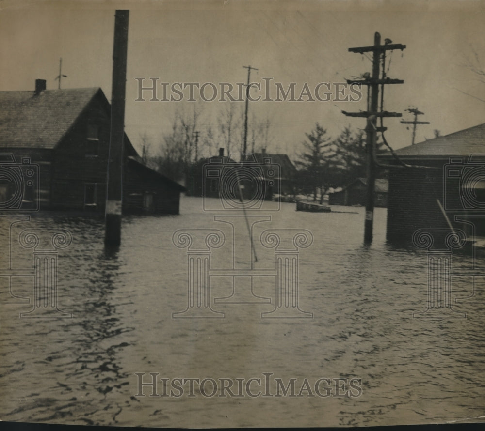 1936 Press Photo Cameron, Wisconsin in Barron County Flooded by Red Cedar River - Historic Images