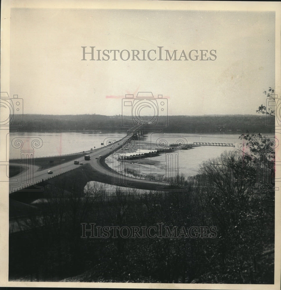 1965 Press Photo Hudson Marina washed away by flooding Saint Croix River - Historic Images