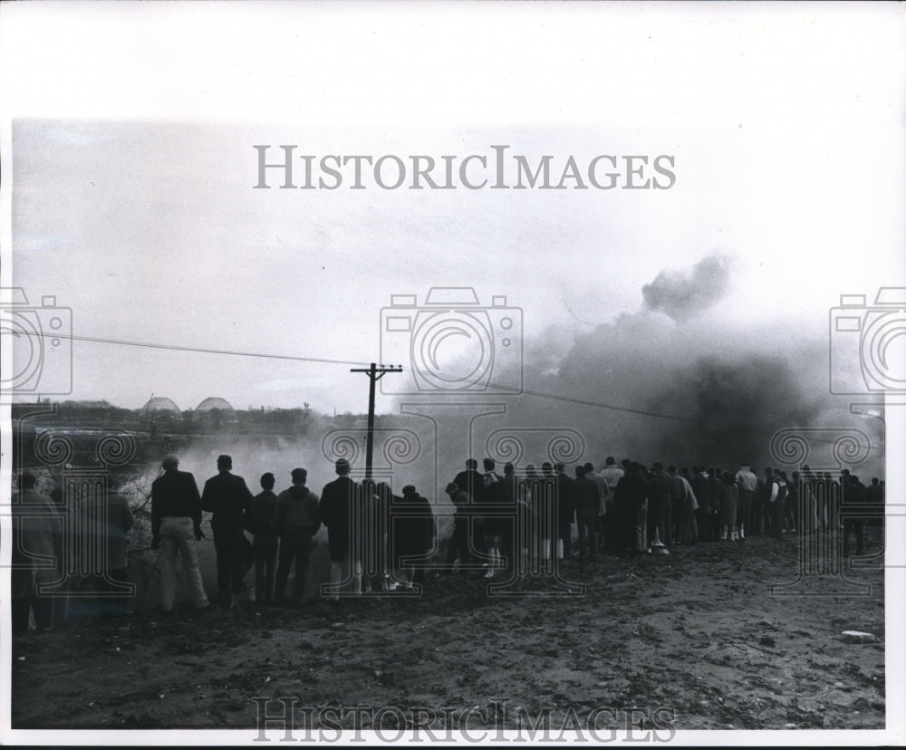 1961 Press Photo Spectators Watch as Smoke Billows from American-Marietta Plant-Historic Images