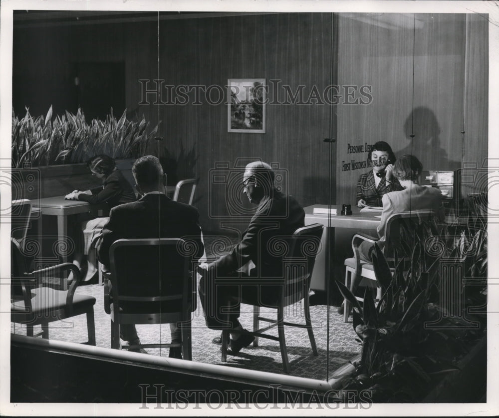 1955 Press Photo Job Applicants in Office of First Wisconsin National Bank - Historic Images