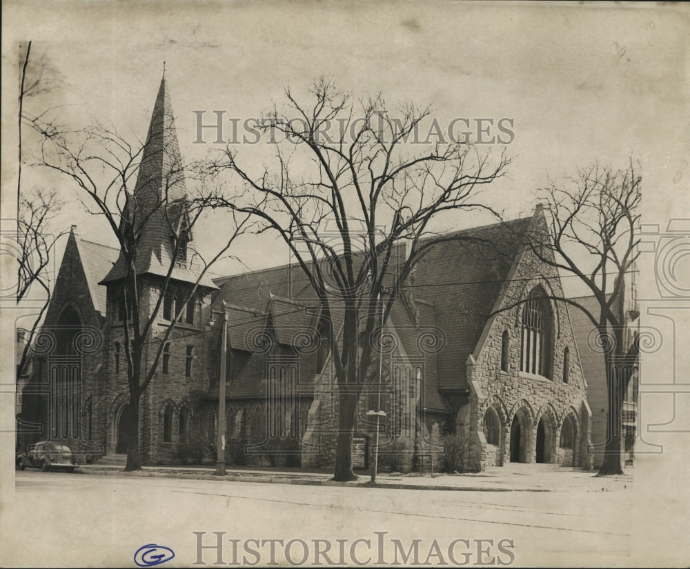 1942 Press Photo First Unitarian Church, Milwaukee - mjb17220 - Historic Images