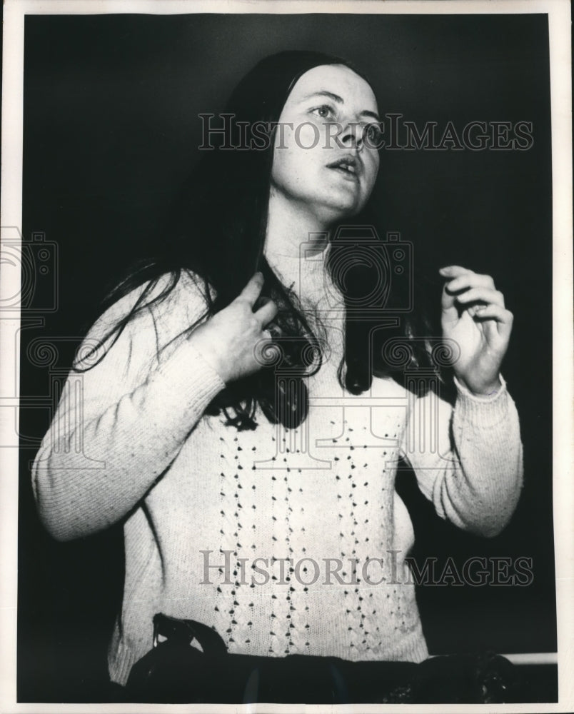 1972 Press Photo British Parliament Representative Bernadette Devlin Speaks-Historic Images