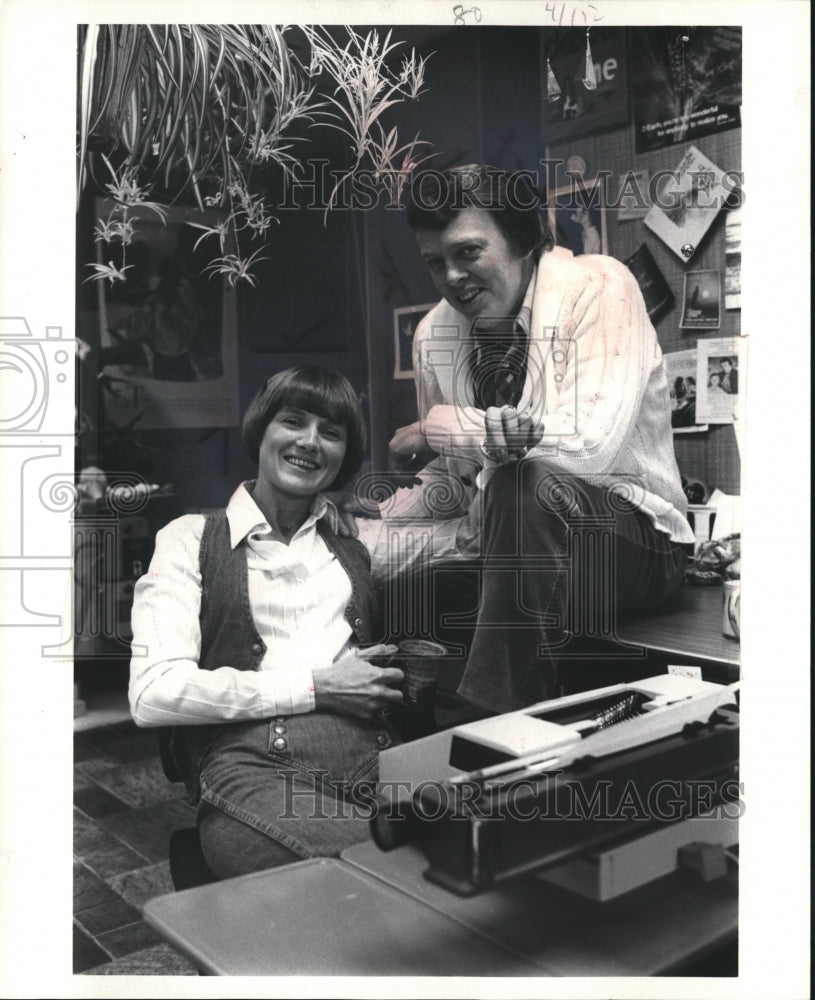 1979 Press Photo Paula McDonald with husband, Richard. - mjb18864-Historic Images