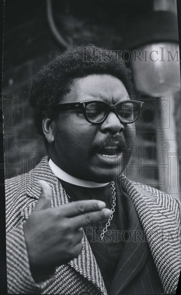 1972 Rev. James Lyles, Epworth United Methodist Church - Milwaukee-Historic Images