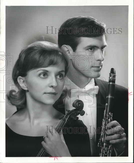1968 Press Photo Marilyn and Lawrence McDonald in concert, Milwaukee, Wisconsin-Historic Images