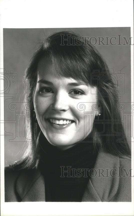 1993 Press Photo Kathleen Lynch, joins Volunteer Center of Greater Milwaukee, WI - Historic Images
