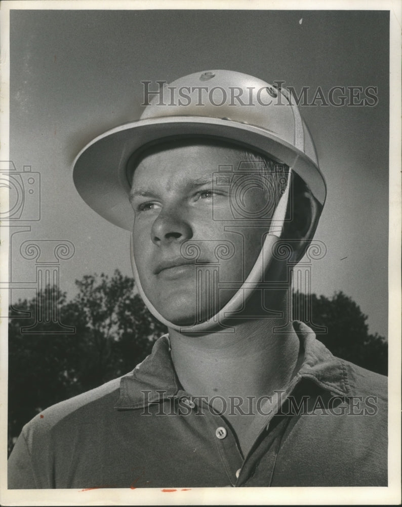 1963 Press Photo Eddie Lutz leads the Milwaukee Polo club in scoring this season - Historic Images