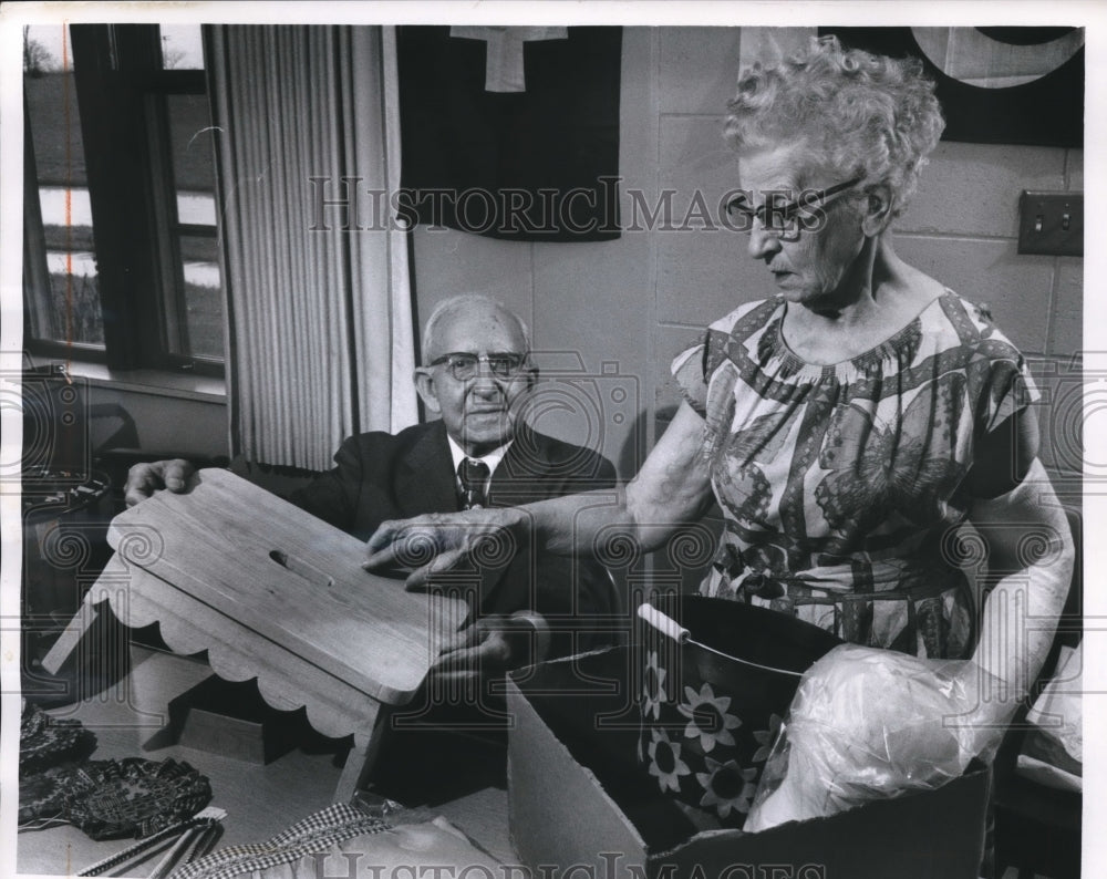 1964 Press Photo Mrs. Rudolph Krueger and C. F. Boettcher of Luther Manor Home-Historic Images