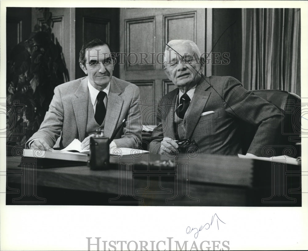 1980 Press Photo Thomas McCollow with Don Abeit - Historic Images