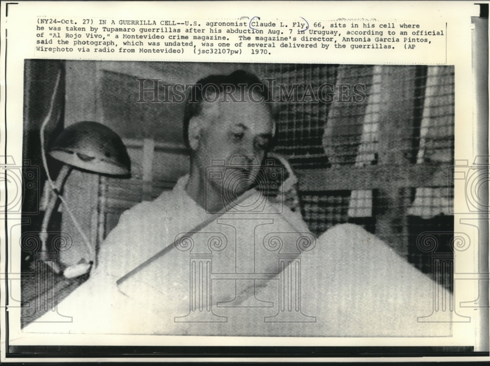 1970 Press Photo United States Agronomist Claude L. Fly in his Cell in Uruguay - Historic Images
