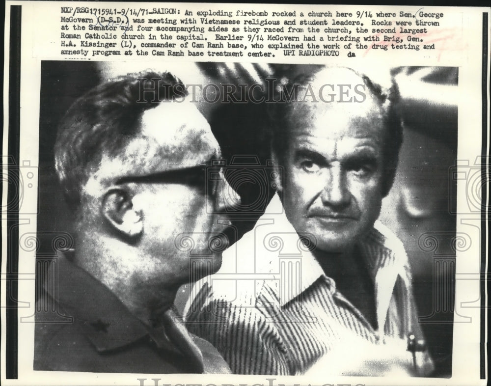 1971 Press Photo Senator George McGovern Meets With Brig, Gen. H.A. Kissinger - Historic Images