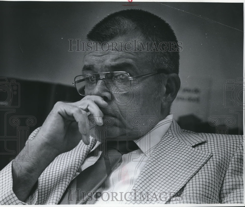 1978 Press Photo R.J. Mc Mahou, Wisconsin Commissioner of Savings and Loan - Historic Images