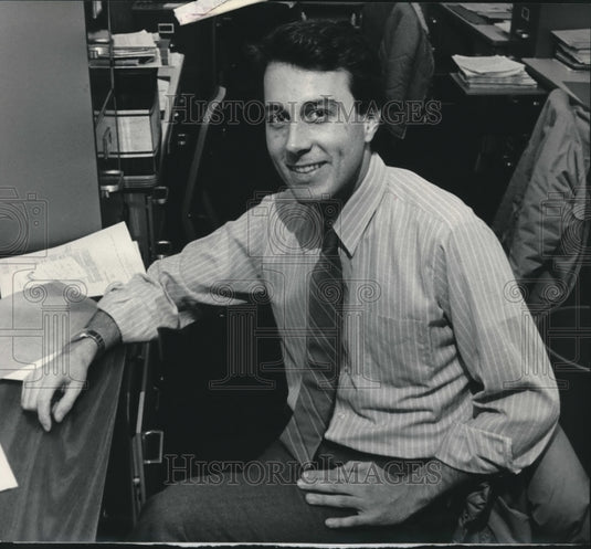 1983 Press Photo Thomas McCormick at Waukesha North High School Milwaukee - Historic Images