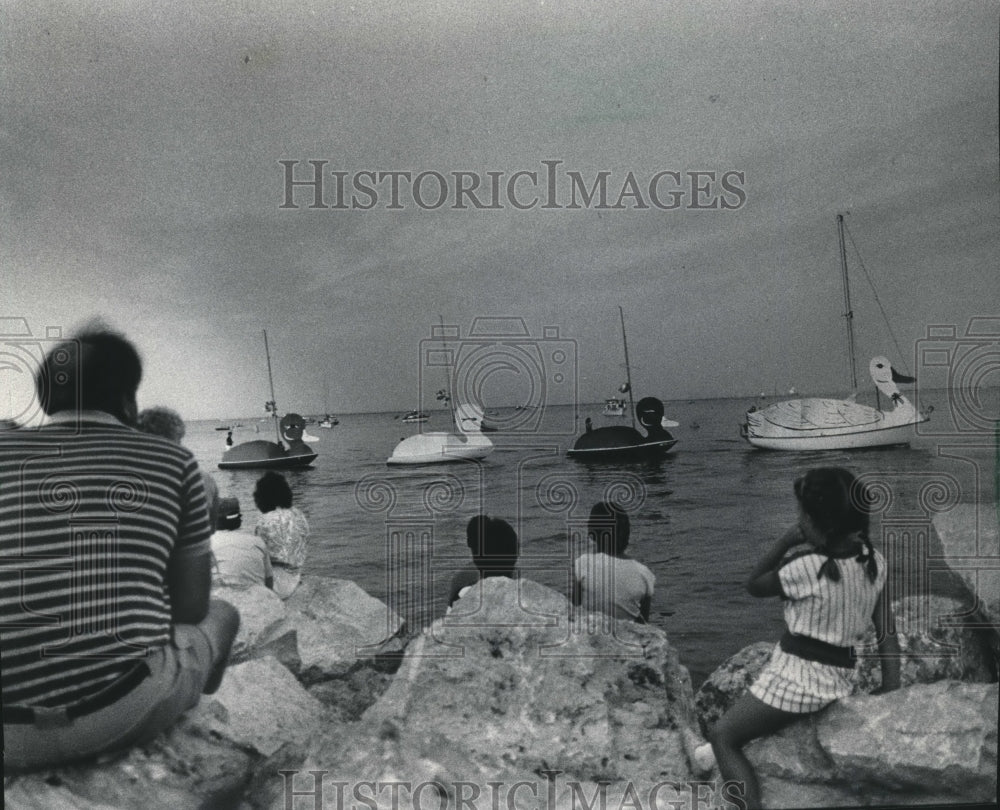 1985 Press Photo Duck Boats on Parade at Festa Italiana Summerfest in Milwaukee - Historic Images