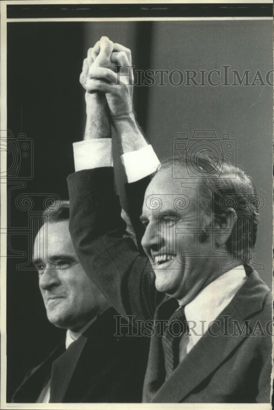 1972 Press Photo Sen. George McGovern & Running Mate Sen. Thomas Eagleton, Miami - Historic Images