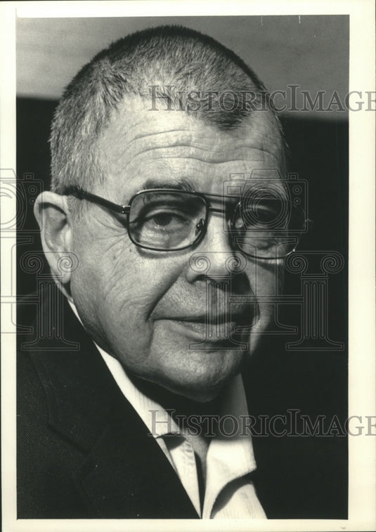 1986 Press Photo R. J. McMahon, Wisconsin Commissioner of Savings and Loans Dies - Historic Images