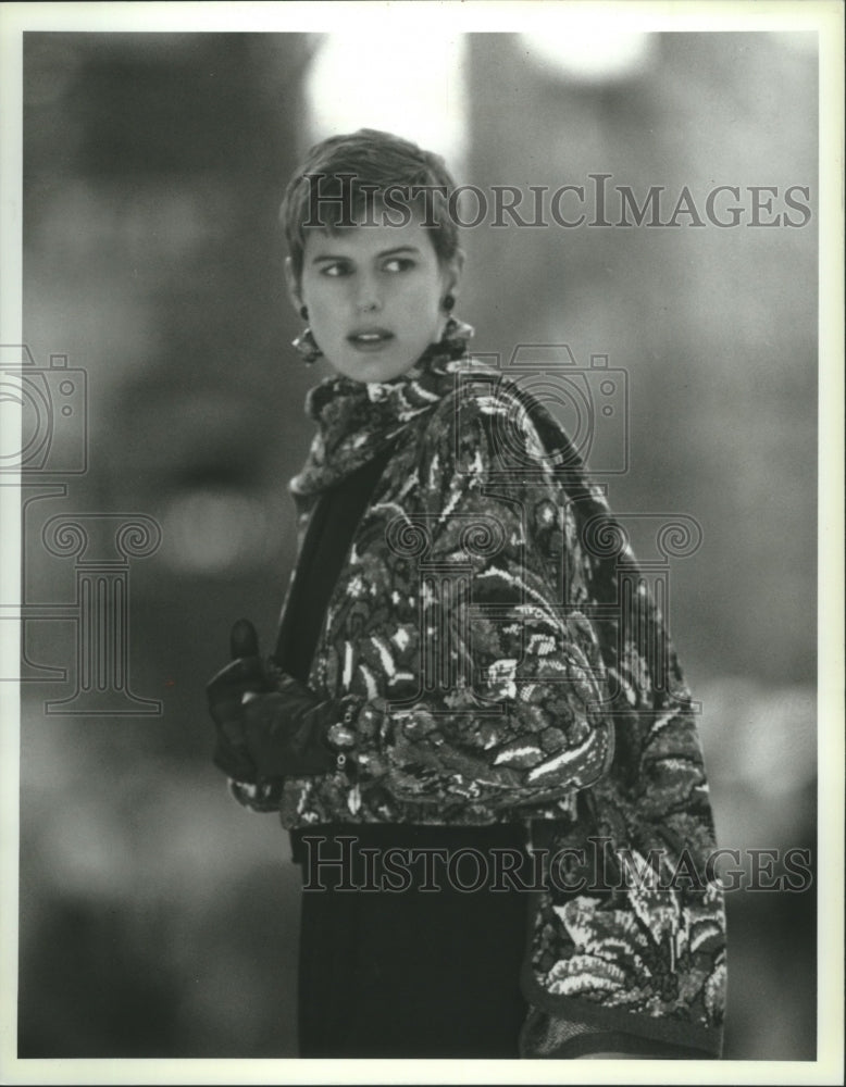 1990 Press Photo Mary McFadden Models Knit Women&#39;s Daytime and Evening Apparel - Historic Images