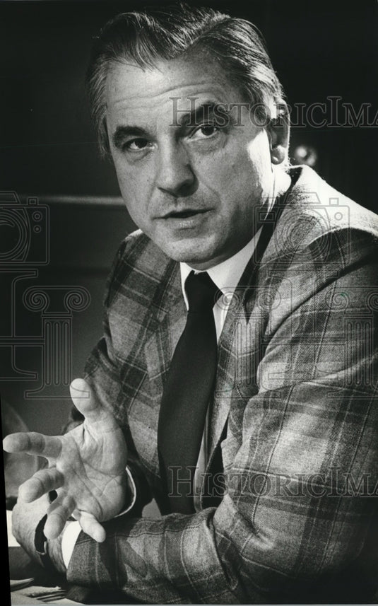 1981 Press Photo Ned Gamsky, financial planner & life insurance writer - Historic Images