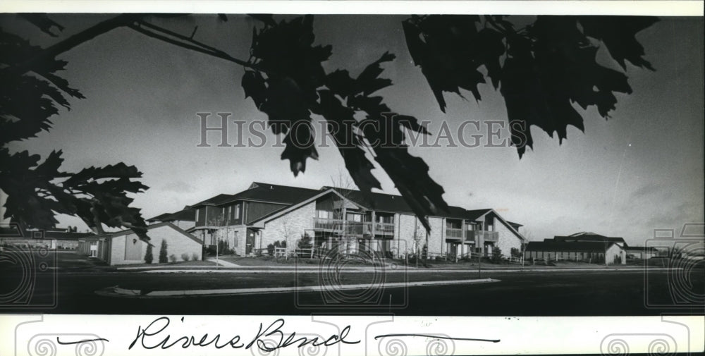 1982 Press Photo Riversbend Apartment Complex in Germantown, Wisconsin - Historic Images