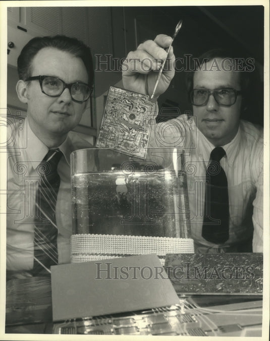 1984 Charles Eichelberger dip printed circuit board General Electric-Historic Images