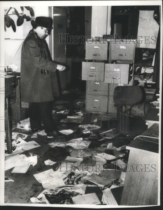 1968 Press Photo Youths Destroy Offices of Axel Springer Publishing in Germany-Historic Images