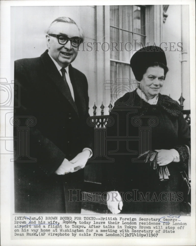 1968 Press Photo British Foreign Secretary George Brown and Wife, Sophie, London - Historic Images