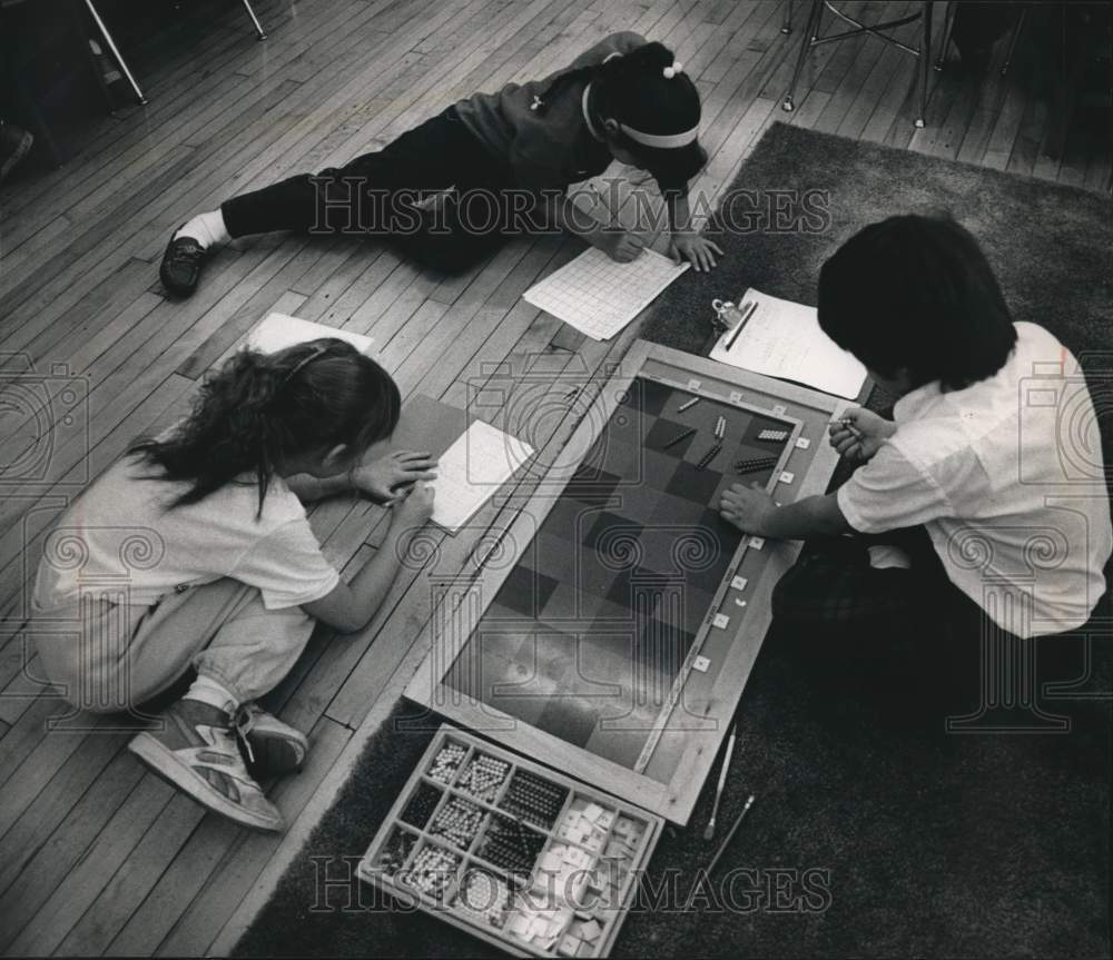 1988 Press Photo Crystal McClain, Nora Main, Candie Palmer, Greenfield School - Historic Images