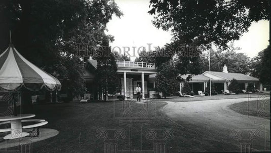 1983 Press Photo Time sharing at Heidel House, Green Lake, Wisconsin. - Historic Images