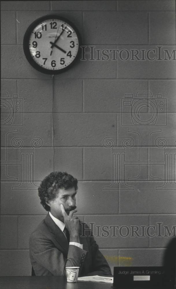 1989 Press Photo Judge James Gramling listens to suggestions, Municipal Court - Historic Images