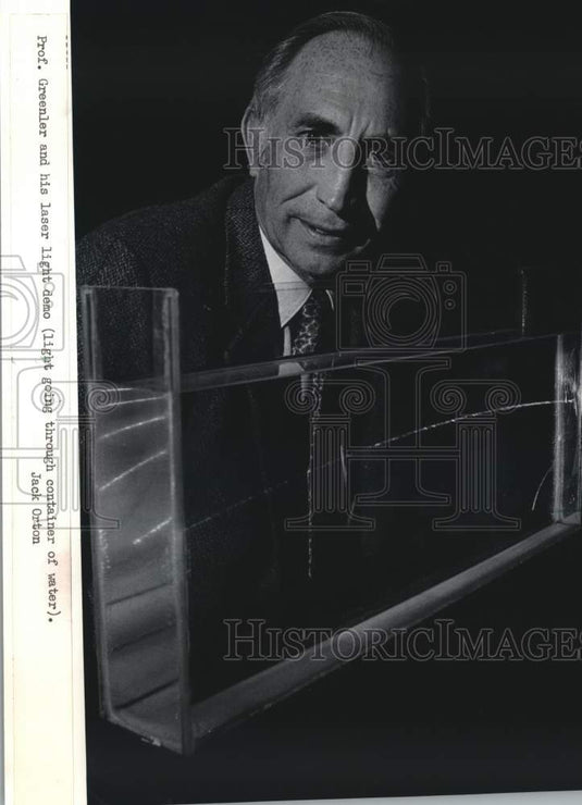 1985 Press Photo Robert Greenler, University of Wisconsin "Science Bag" Program - Historic Images