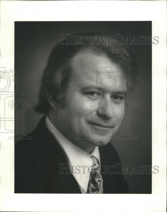 1975 Press Photo Cramer-Krasselt Company Art Director Chris McCormick - Historic Images