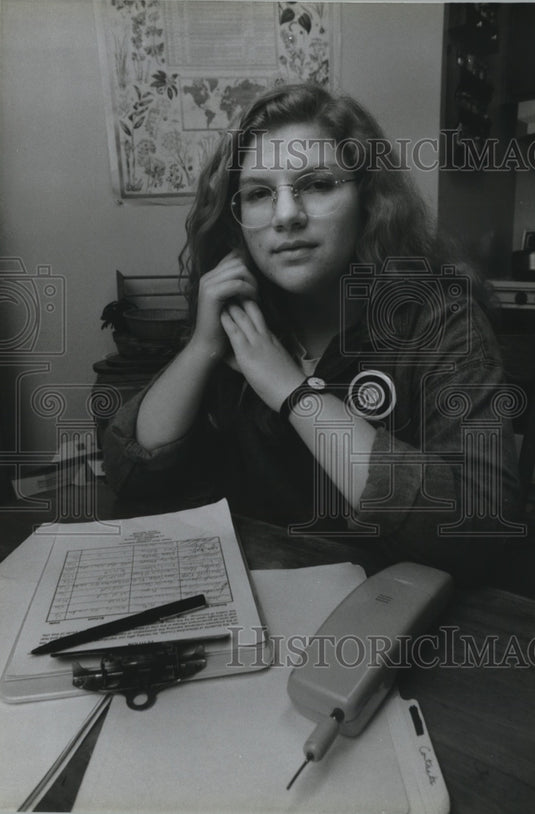 1994 Press Photo Anna Fritz Began Student Petition Drive to Ban Handguns - Historic Images