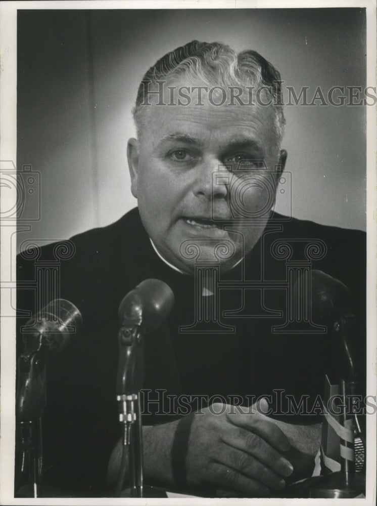 1968 Press Photo Reverend Raymond McAuley of Marquette University - mjb24576 - Historic Images