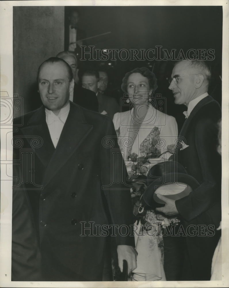 1939 Press Photo Prince Olav and Princess Martha Norway with others, Wisconsin. - Historic Images