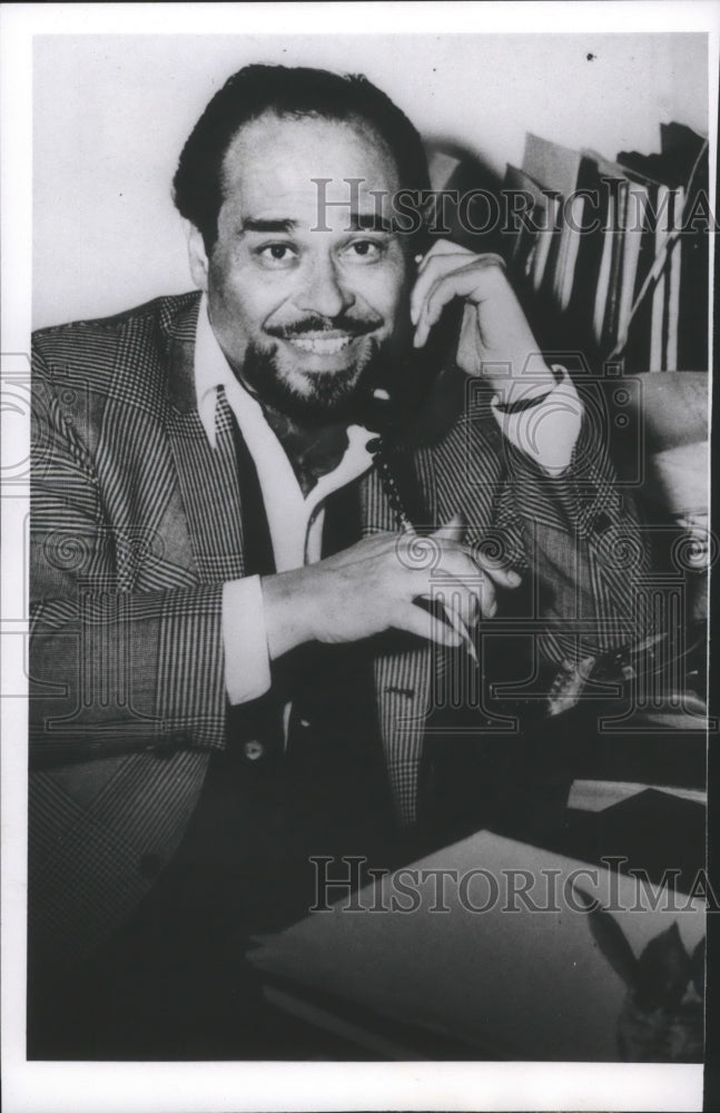 1964 Press Photo Gene Frankel, New York director on and off Broadway - mjb25158-Historic Images