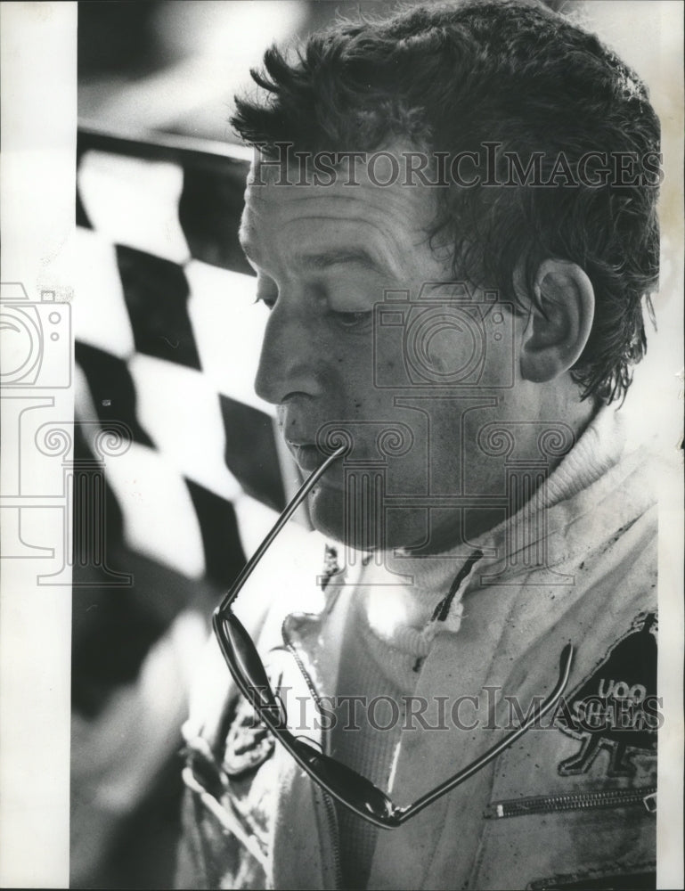 1974 Press Photo Auto Racer Jackie Oliver - mjb25190 - Historic Images