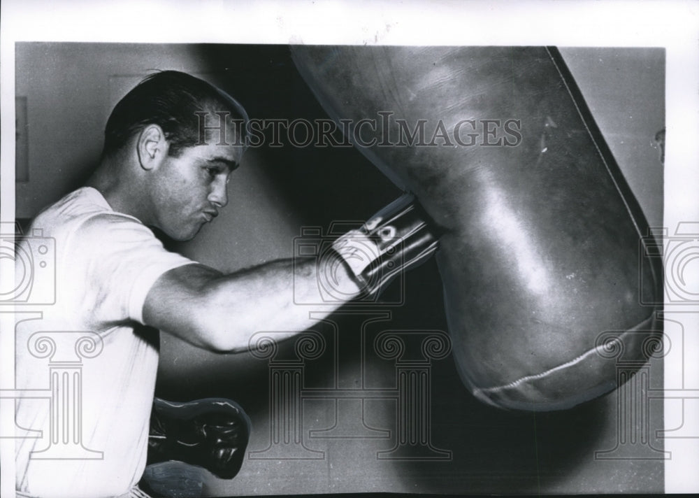 1954 Press Photo Boxer Carl &quot;Bobo&quot; Olson Training in San Francisco, California - Historic Images