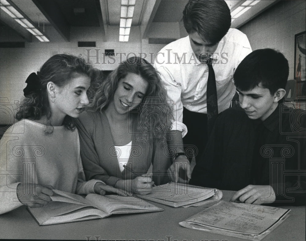 1993 Press Photo Students wear professional looks for Winterfest Week, Wisconsin - Historic Images