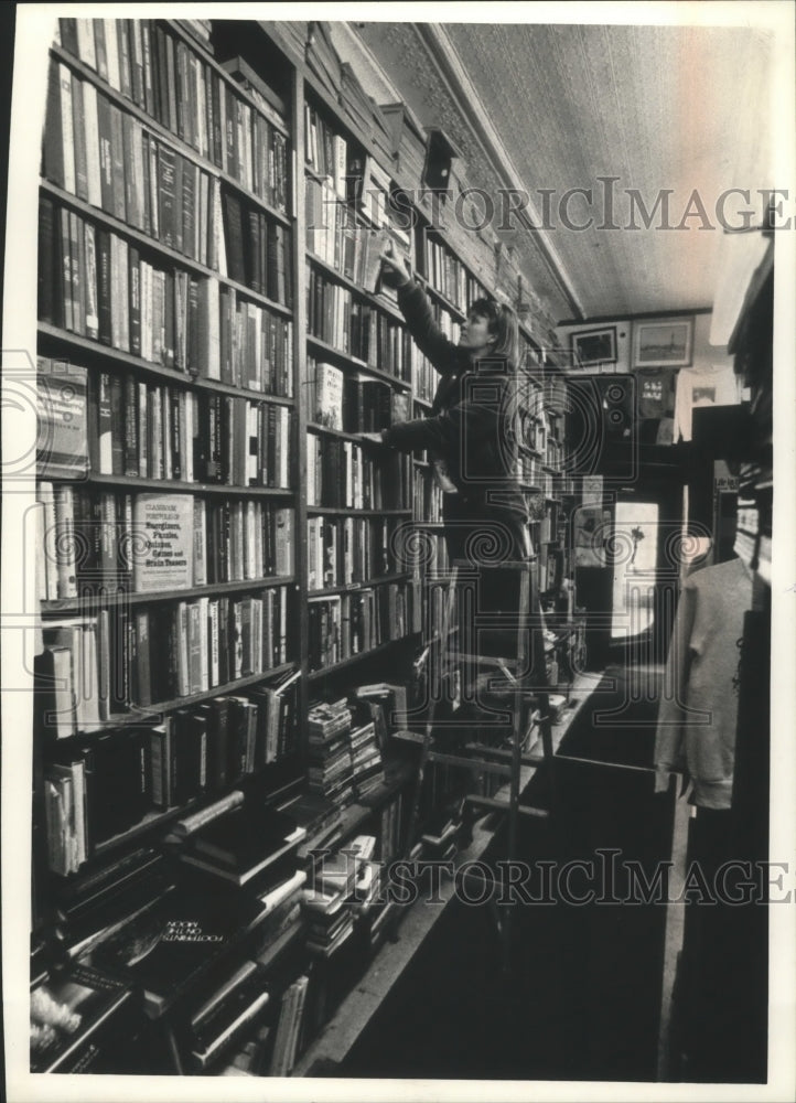 1992 Anna-Marie Huset at Medler&#39;s Books in Madison, Wisconsin-Historic Images