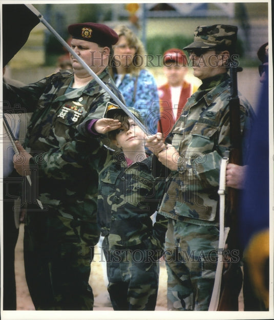 1993 Press Photo Nicole Fleury and her father Dennis on Memorial Day - mjb26812 - Historic Images