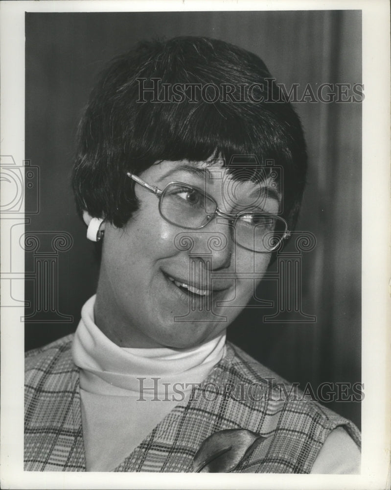 1975 Frances McMurrin, wife of Lee R. McMurrin, Milwaukee, Wisconsin-Historic Images
