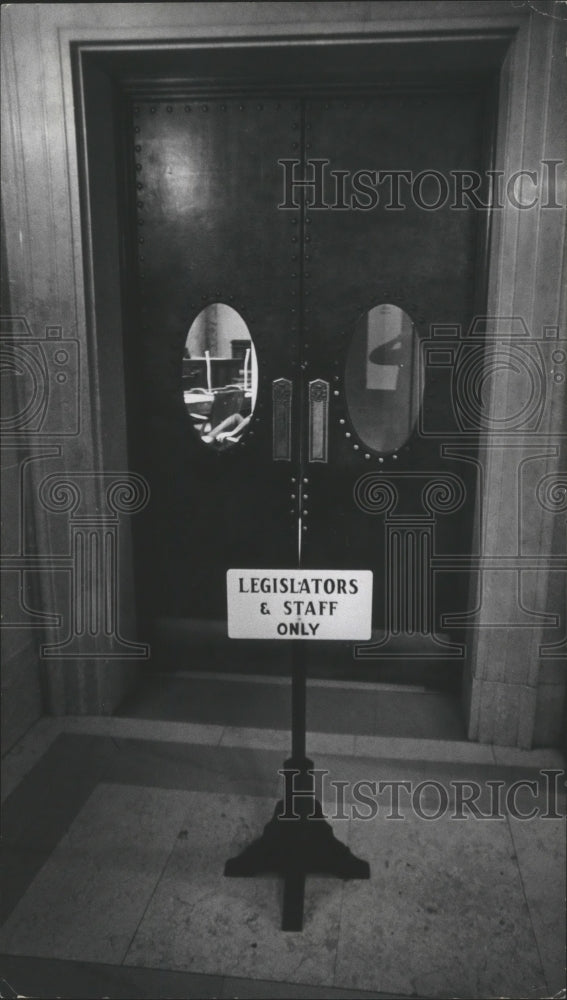 1976 Press Photo Senate Chamber Doors at Capitol Building in Madison, Wisconsin-Historic Images