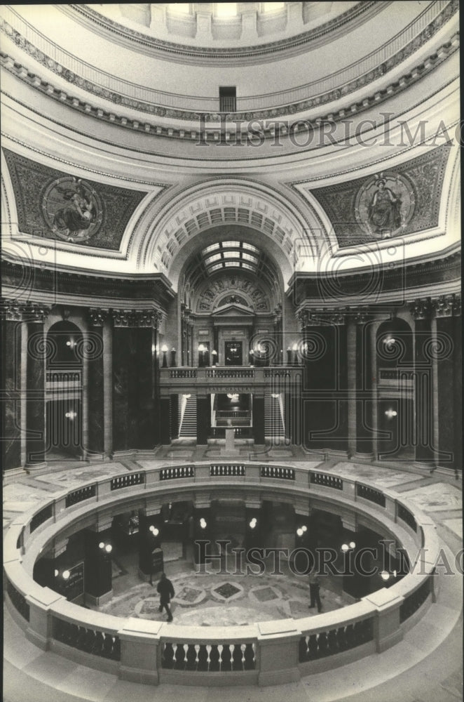 1980 Press Photo View of Circles and Arches at Capitol in Madison, Wisconsin-Historic Images